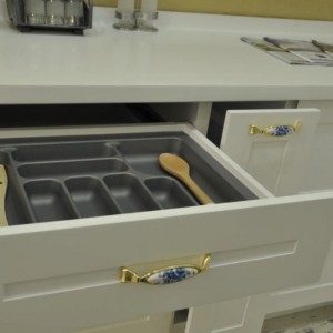 Kaşıklık-Çekmecesi-Blum-Antaro