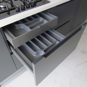 Gizli-Kaşıklık-Çekmecesi